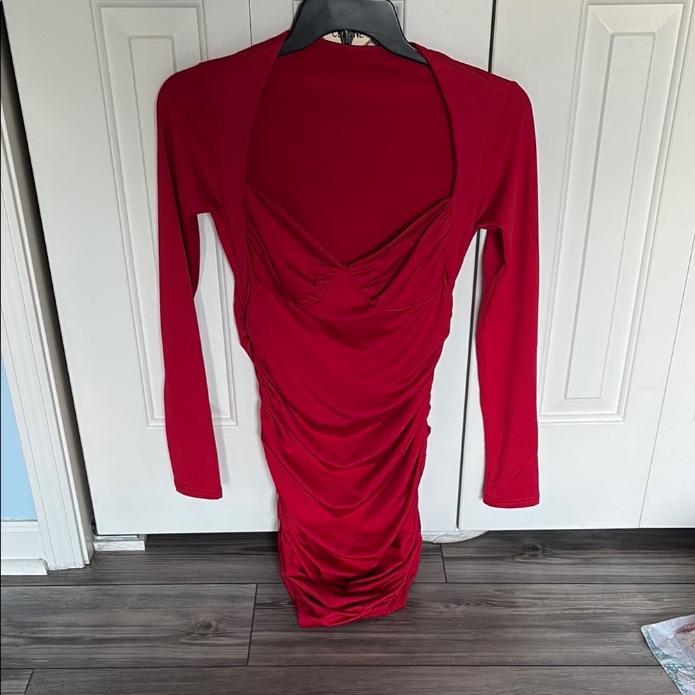 Elegant Red Long Sleeve Dress